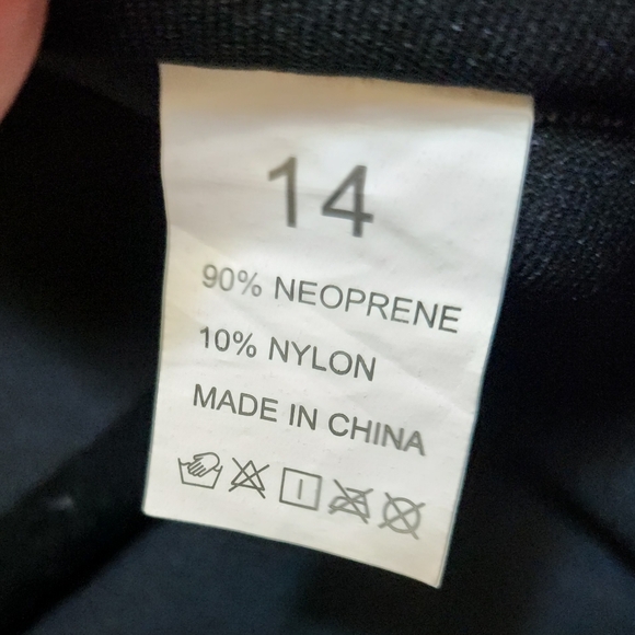 Hevto Vigor-1 Youth Full Wetsuit Size 14. #G11 - Picture 5 of 9